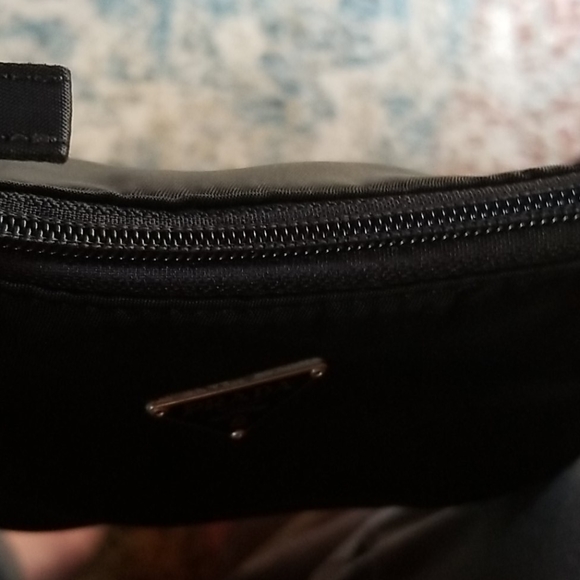Authentic Prada black Re-Nylon Re-Edition 2000 - Picture 6 of 9